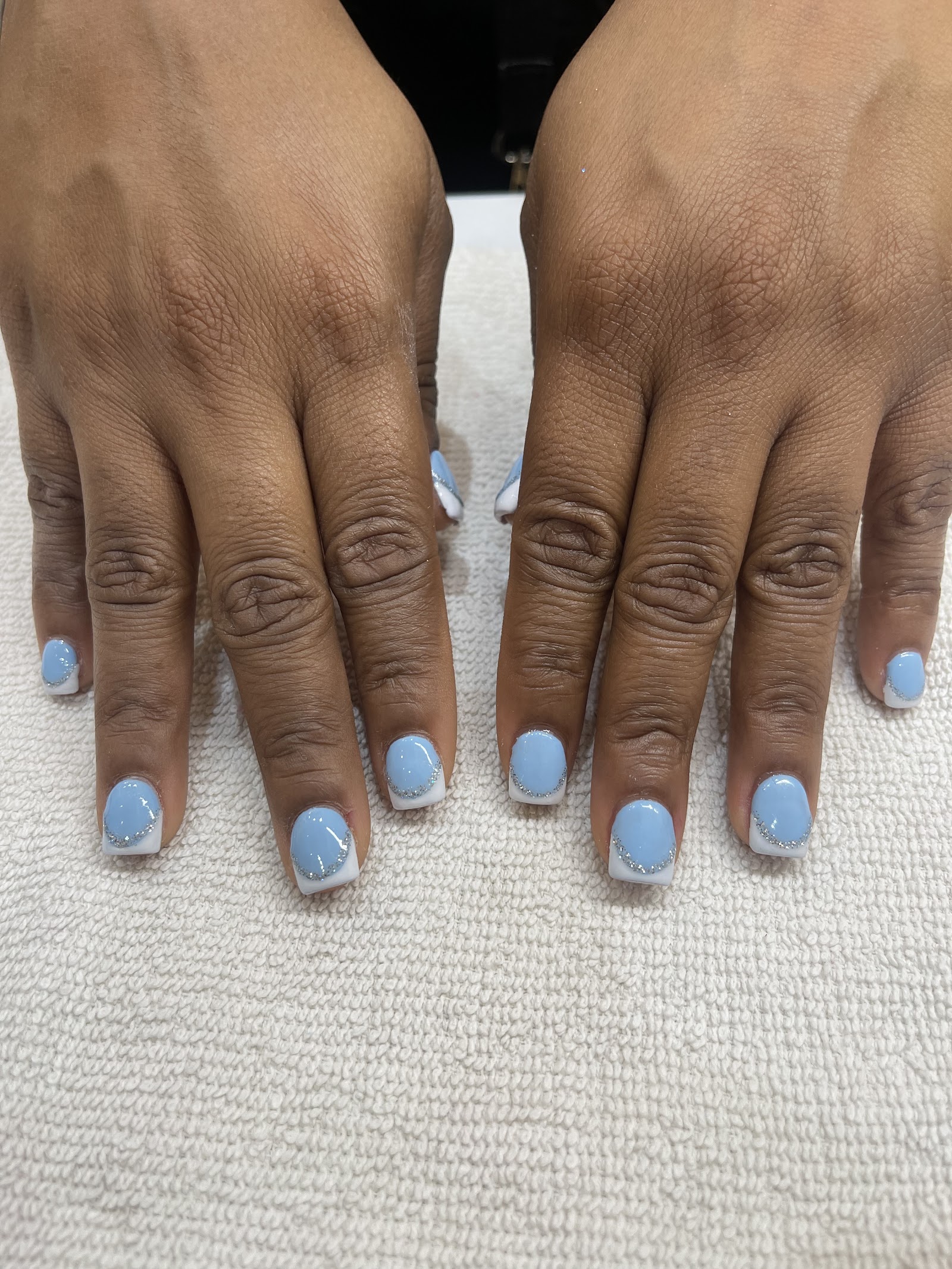 Nails 2000 nail photo 2